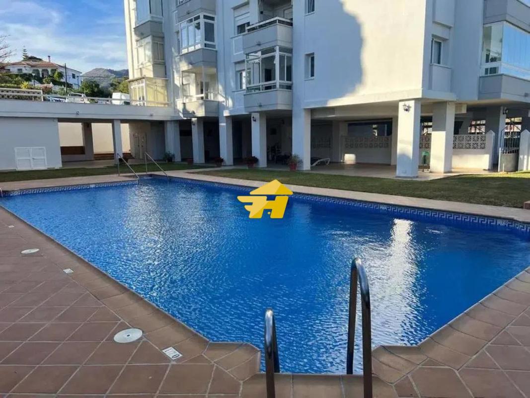Sale of apartment in Calle Zarzas, Fuengirola
photo 1
