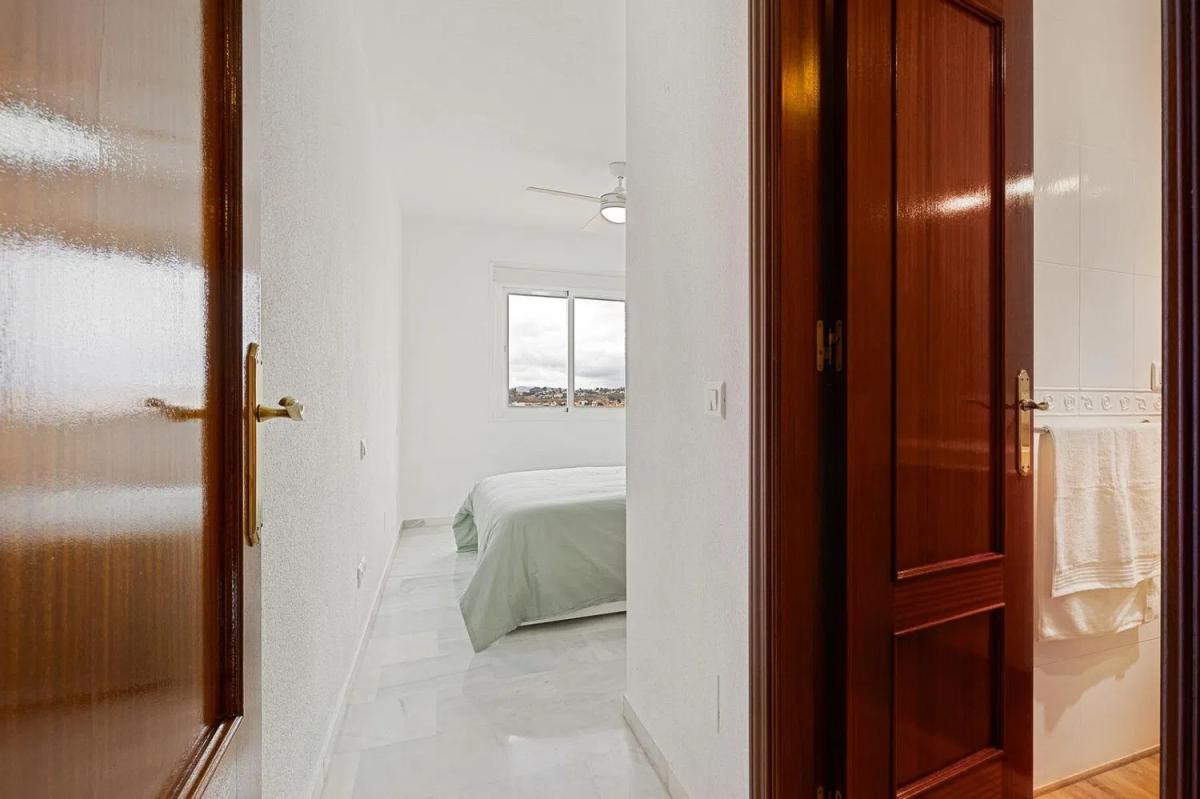 Venta de piso en Los Pacos, Fuengirola
 photo 3
