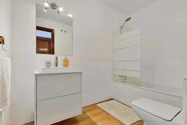 Piso en venta en  Los Pacos, Fuengirola photo 4