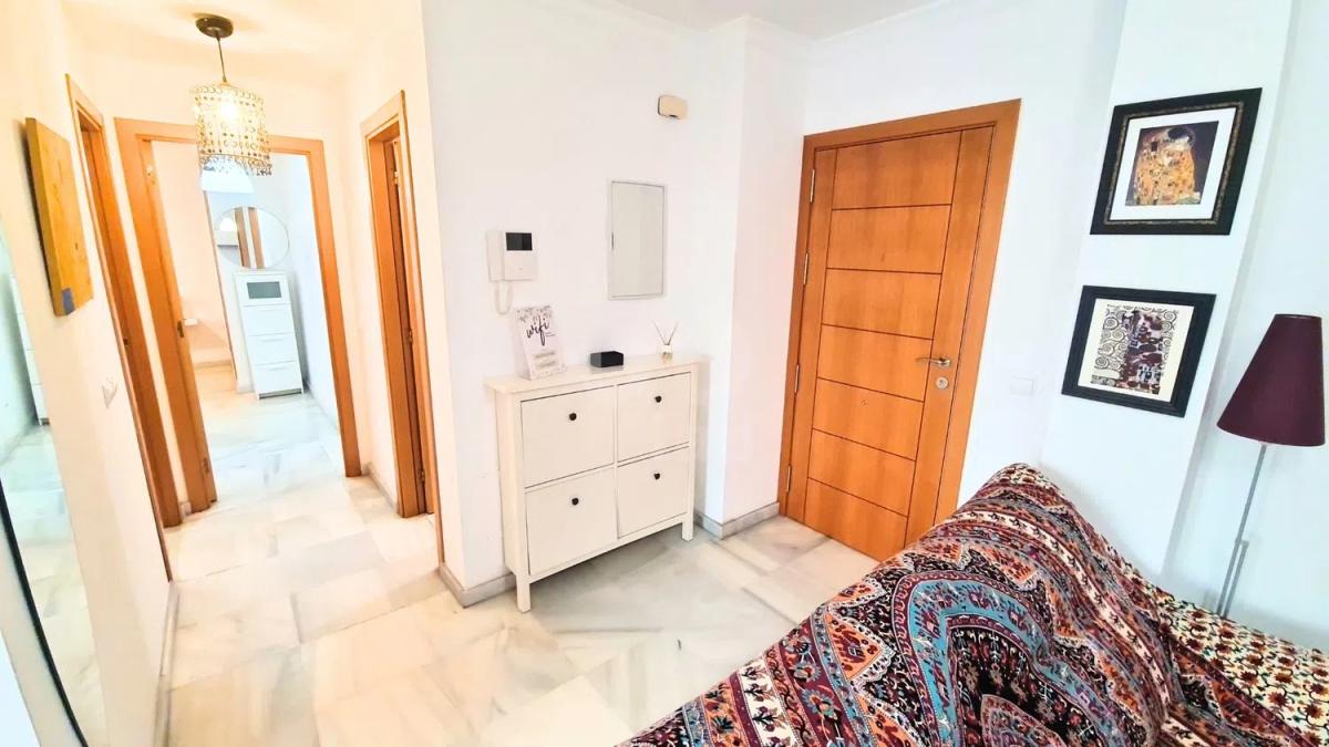 Venta de piso en Las Gaviotas, Fuengirola
photo 2