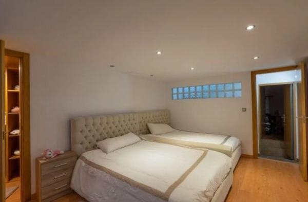 Detached villa for sale in  Avenida del Higuerón s/n, Fuengirola photo 4