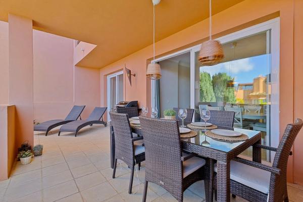 Apartment for sale in Calle del Pardillo, Fuengirola photo 1