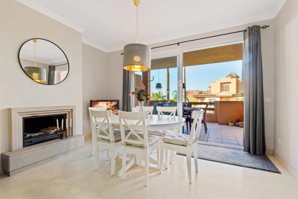Apartment for sale in  Calle del Pardillo, Fuengirola photo 4