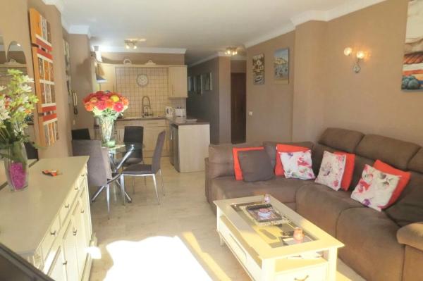 Piso en venta en Paseo Marítimo Rey de España, 95, Fuengirola thumbnail 2