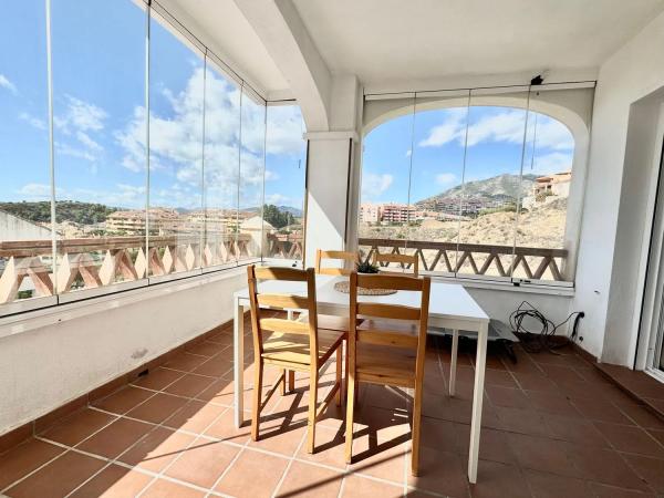 Dupleks na sprzedaż w Calle la Siempreviva, Fuengirola photo 1
