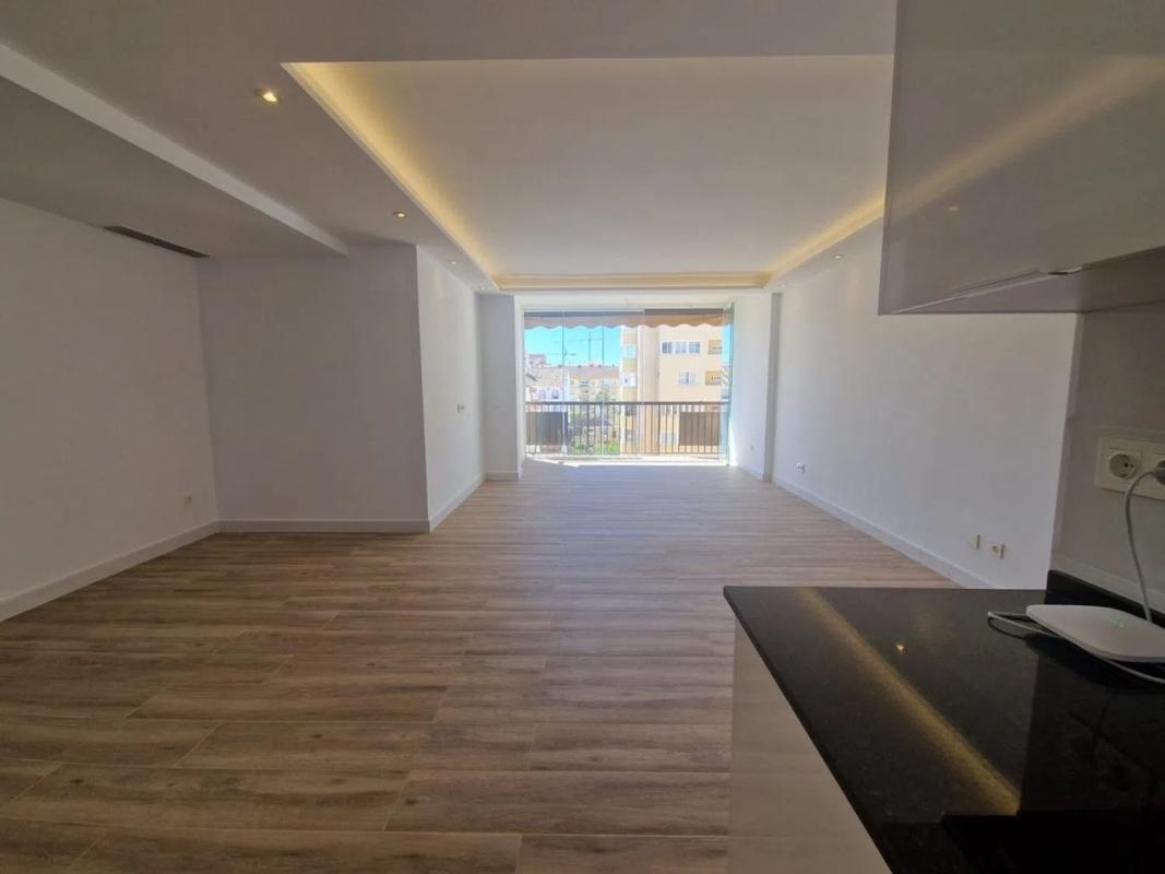 Sprzedaż mieszkania w Calle Juan Sebastián Elcano, Fuengirola
 photo 2