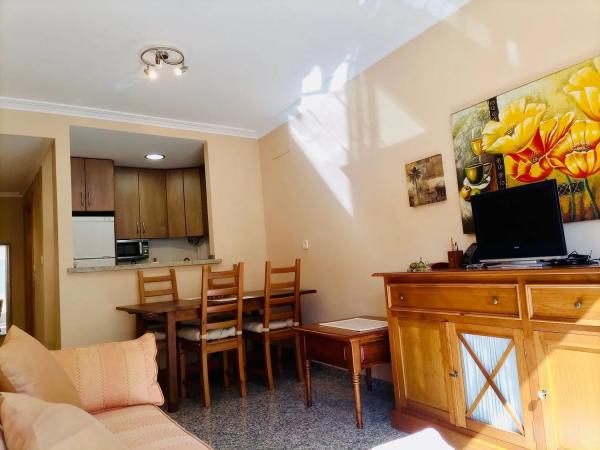 Piso en venta en  Calle Torrox, Fuengirola photo 1