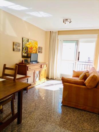 Piso en venta en  Calle Torrox, Fuengirola photo 2