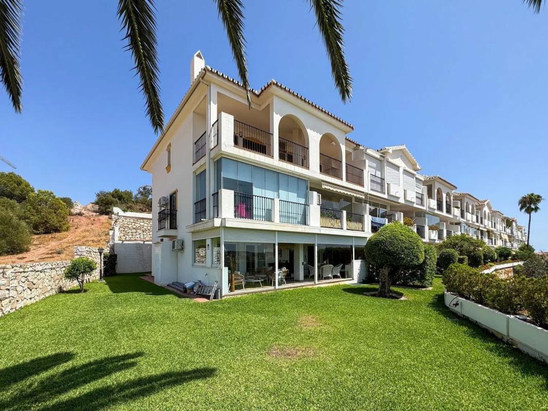 Venta de piso en Avenida los Pacos, Fuengirola
photo 1