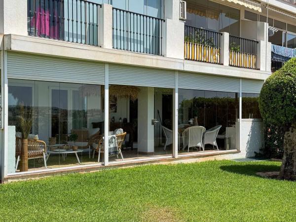 Piso en venta en  Avenida los Pacos, Fuengirola photo 2