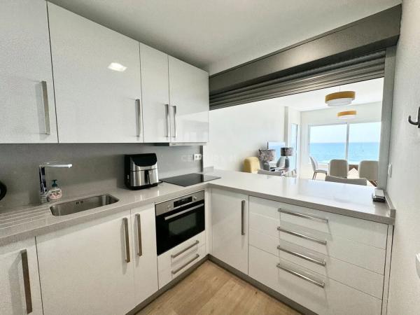 Piso en venta en Paseo Marítimo Rey de España, 14, Fuengirola thumbnail 1