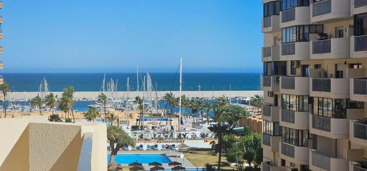 Venta de piso en Calle Martínez Catena, 11, Fuengirola
photo 1