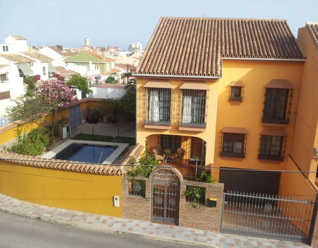 Venta de chalet independiente en Calle Gravina, Fuengirola
 photo 2