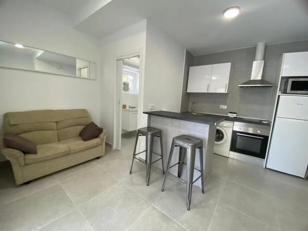 Piso en venta en Avenida Fuengirola, Fuengirola photo 1
