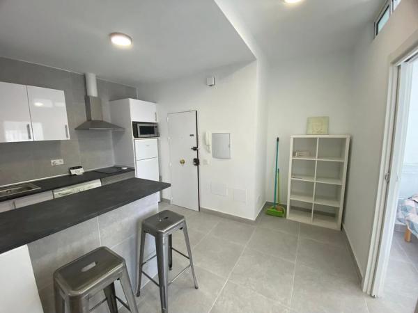Piso en venta en  Avenida Fuengirola, Fuengirola photo 4