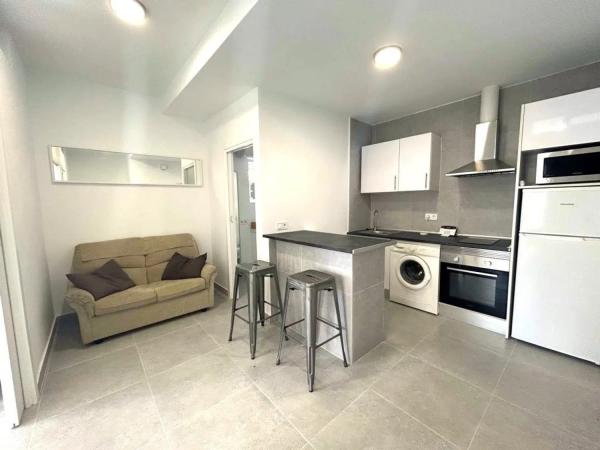 Piso en venta en Zona Puerto Deportivo, Fuengirola thumbnail 1