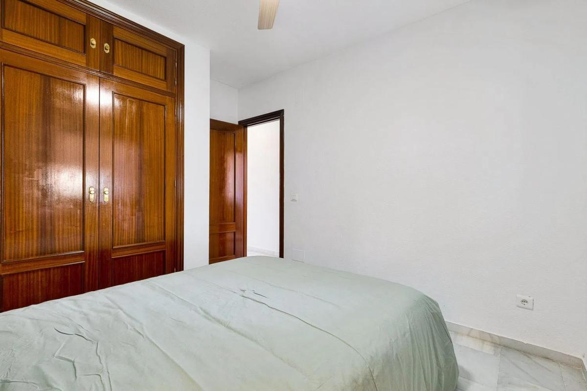 Sale of apartment in Calle Chumbera, Fuengirola
photo 3