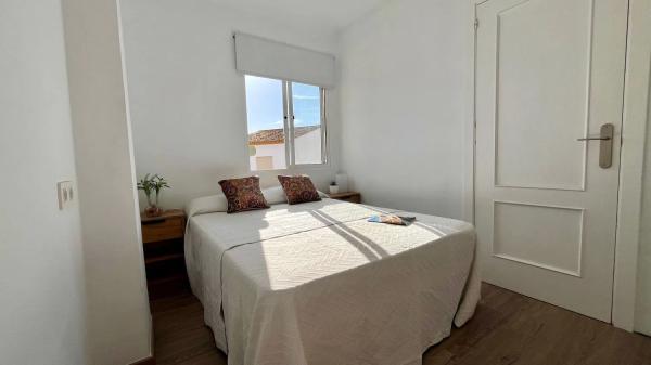 Piso en venta en Calle Salvador Rodríguez Navas, Fuengirola thumbnail 2
