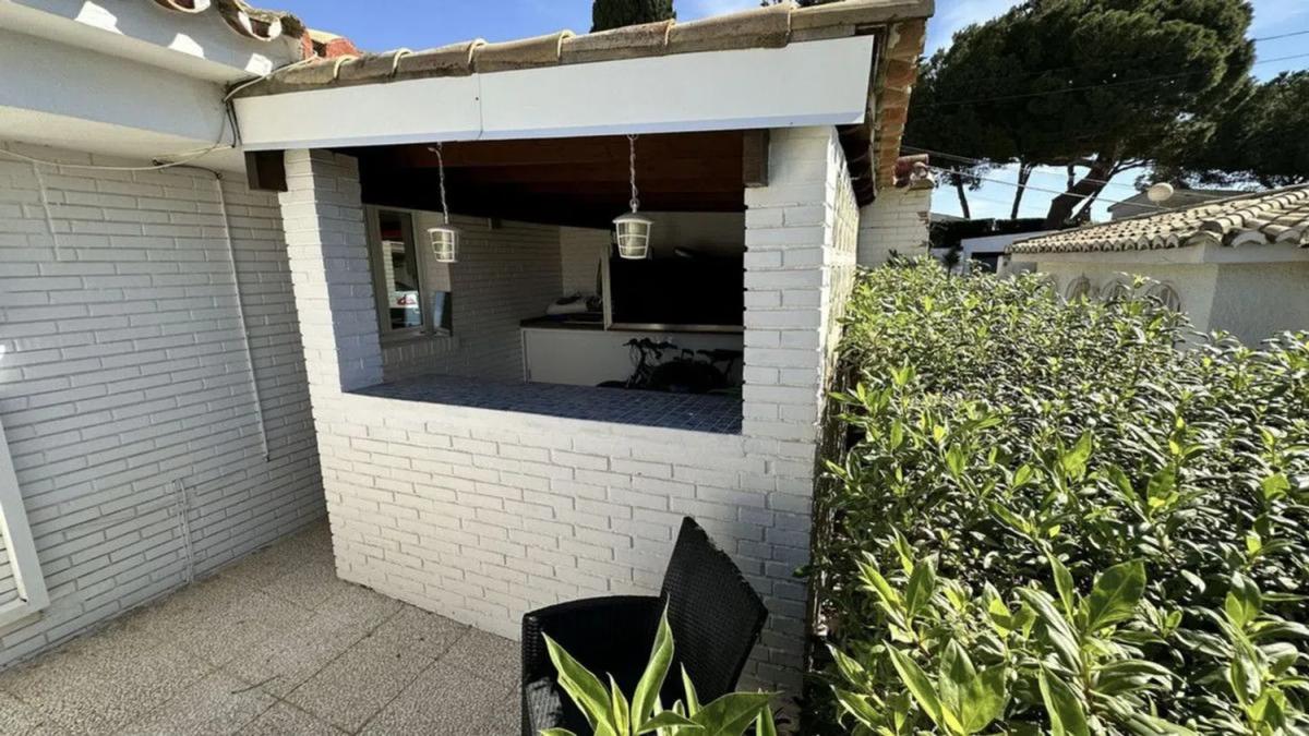 Sale of independent chalet in Calle Azucena, Fuengirola
 photo 5