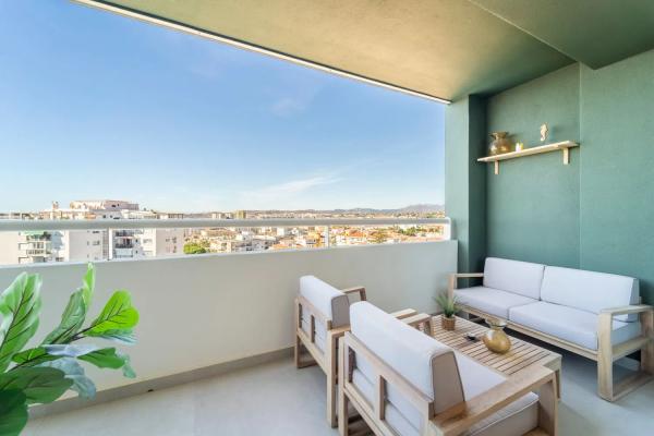 Piso en venta en  Calle Santa Lucía, 9, Fuengirola photo 1