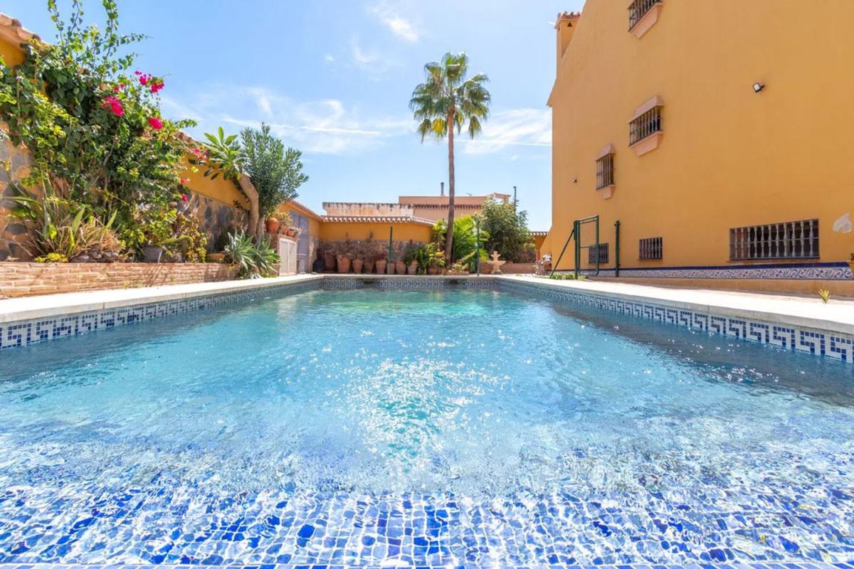 Venta de chalet independiente en Calle Gravina, Fuengirola
photo 2