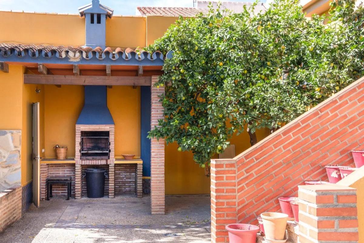 Venta de chalet independiente en Calle Gravina, Fuengirola
photo 3