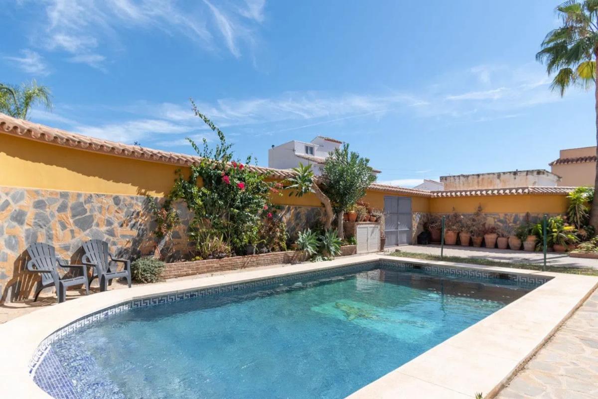 Venta de chalet independiente en Calle Gravina, Fuengirola
photo 4