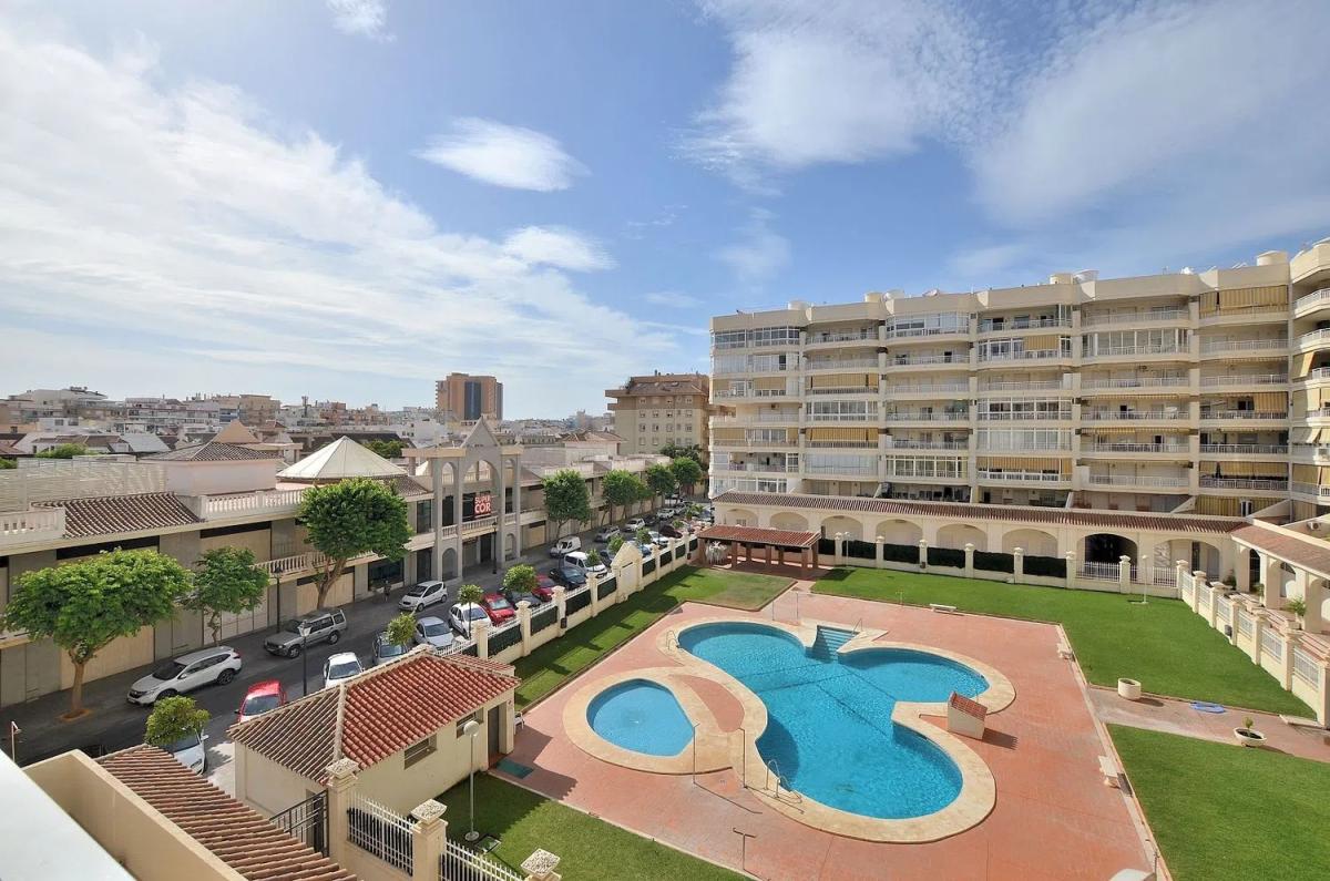 Venta de piso en Avenida de Las Salinas, Fuengirola
photo 3