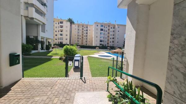 Piso en venta en  Avenida Miramar, Fuengirola photo 4