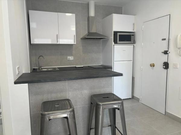 Piso en venta en Zona Puerto Deportivo, Fuengirola thumbnail 2