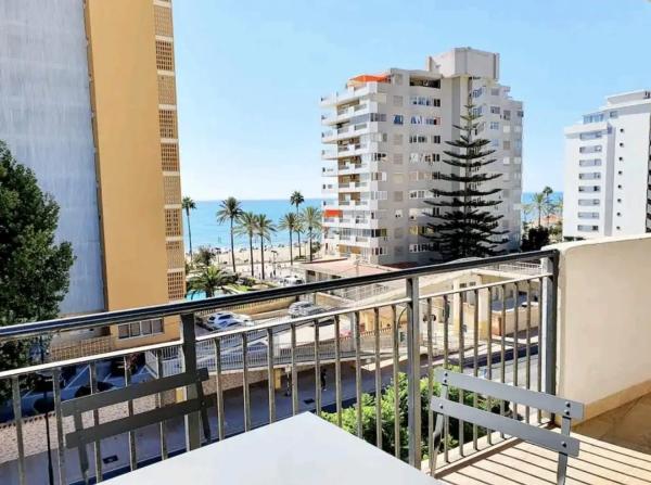 Mieszkanie na sprzedaż w  Avenida de las Gaviotas, Fuengirola photo 2