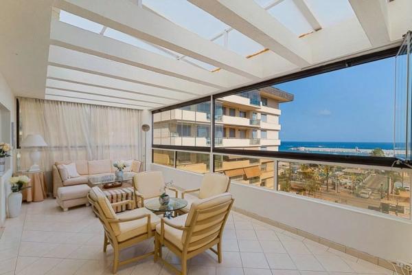 Penthouse na sprzedaż w Zona Puerto Deportivo, Fuengirola thumbnail 1