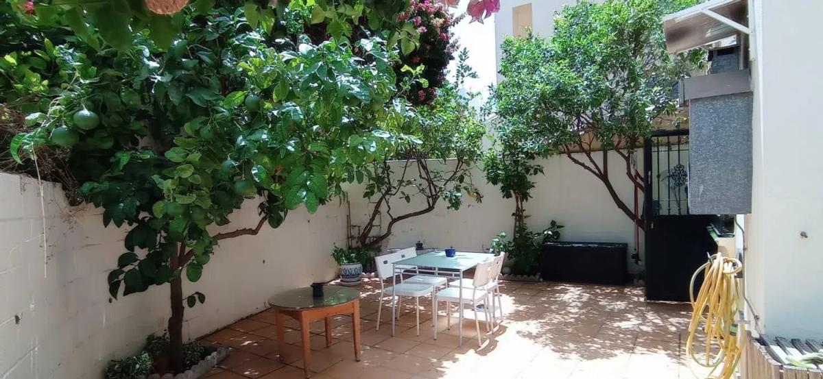 Продажа отдельного шале в Calle Mollina, Фуэнхирола photo 1