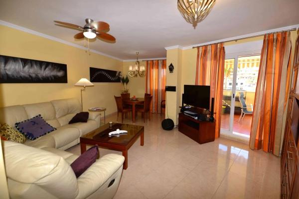 Piso en venta en  Calle Coleo, 17, Fuengirola photo 1