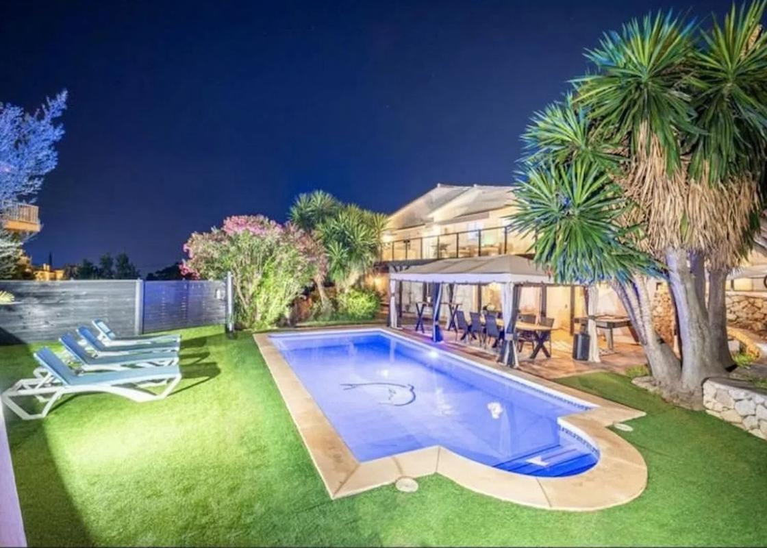Sale of independent chalet in Calle los Madroños, Fuengirola
 photo 2