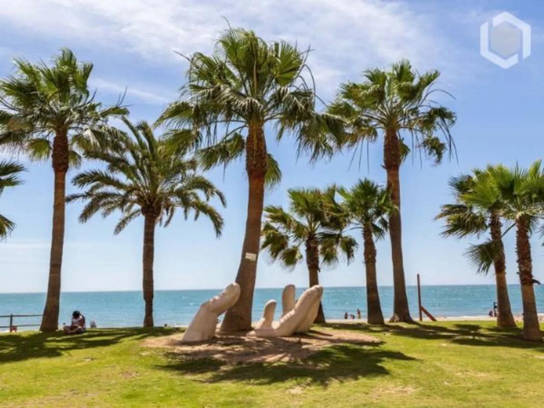 Sale of independent chalet in Calle Sauce, Fuengirola
 photo 4