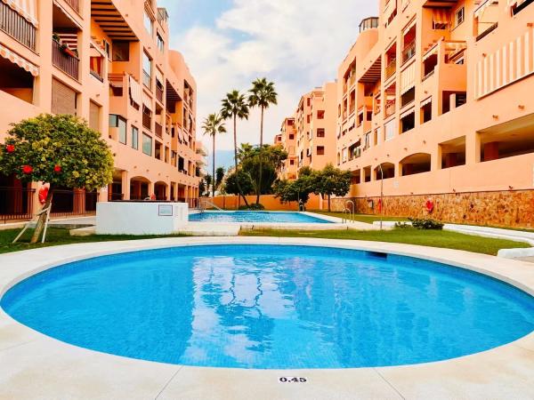 Piso en venta en  Calle las Viñas, 33, Fuengirola photo 1