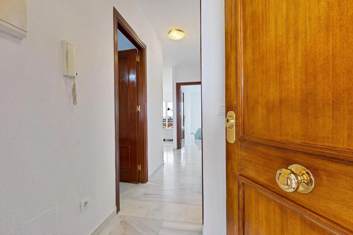 Venta de piso en Los Pacos, Fuengirola
photo 2