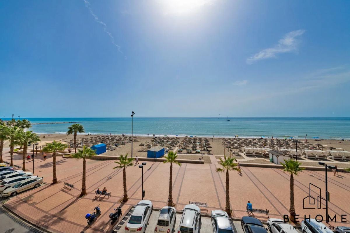 Sale of apartment in Paseo Marítimo Rey de España, Fuengirola
photo 1