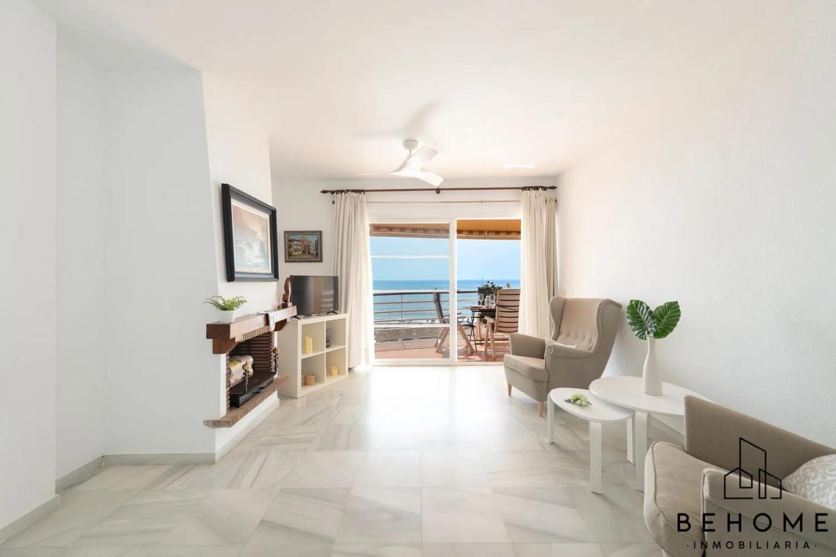 Sale of apartment in Paseo Marítimo Rey de España, Fuengirola
photo 2