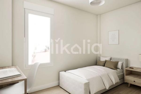 Piso en venta en  Calle Santa Isabel, Fuengirola photo 3