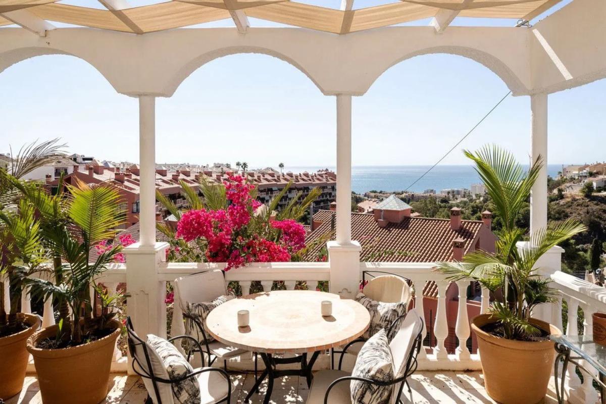 Sale of independent chalet in Calle las Tortolas, Fuengirola
 photo 4