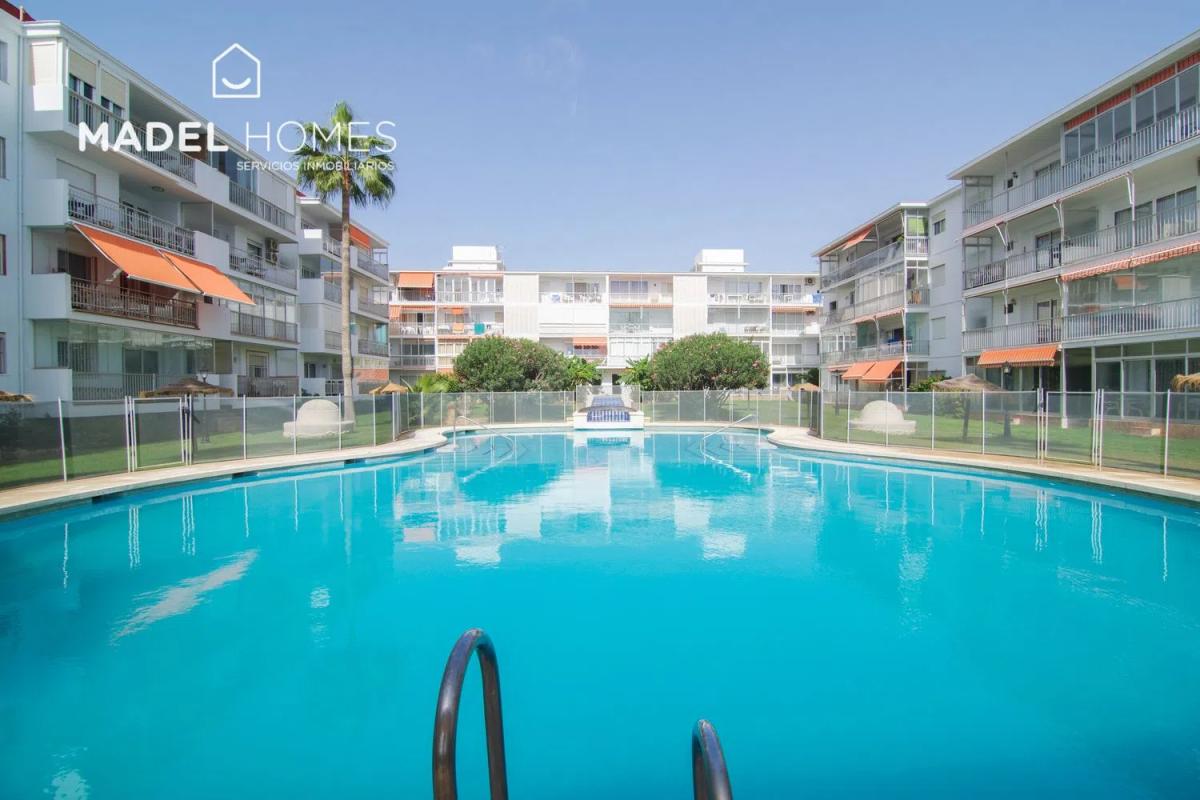 Sprzedaż mieszkania w Paseo Marítimo Rey de España, 94, Fuengirola
photo 1
