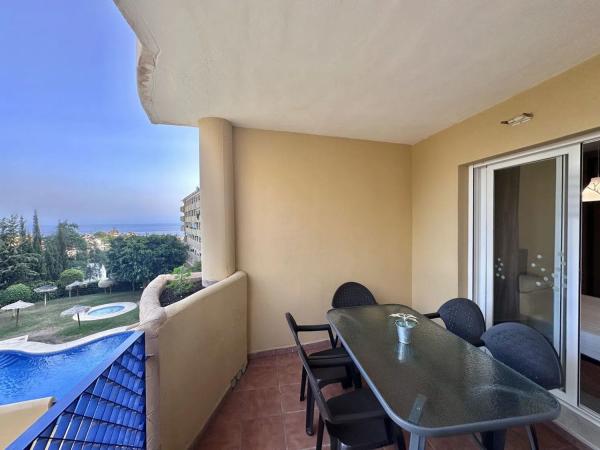 Продажа квартиры в Calle las Dalias, Фуэнхирола photo 1