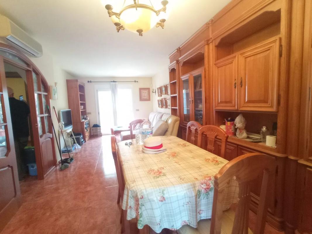 Продажа отдельного шале в  Calle Estornino, Фуэнхирола photo 3