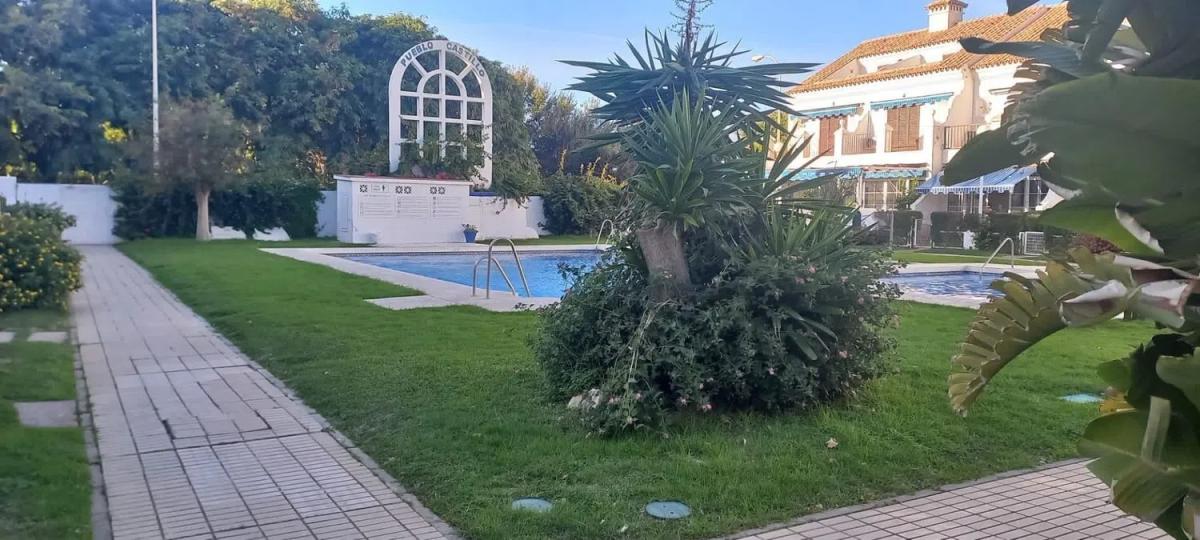 Продажа квартиры на Calle Alberto Morgenstern, Фуэнхирола
photo 1