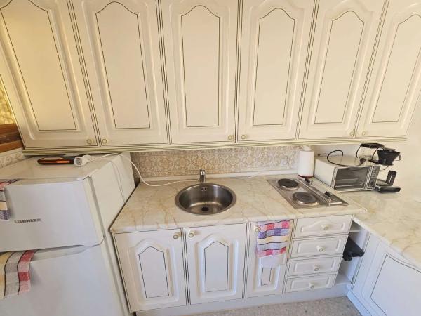 Piso en venta en Los Pacos, Fuengirola thumbnail 2
