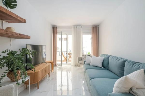Piso en venta en Calle Coronel Ripollet, Fuengirola photo 1
