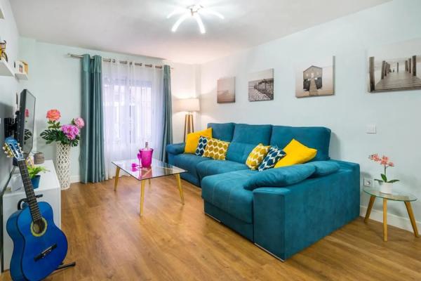 Piso en venta en Calle Marconi, Fuengirola photo 1