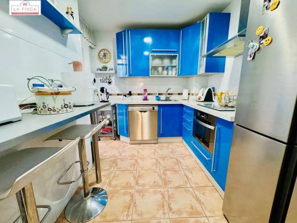 Piso en venta en Los Pacos, Fuengirola thumbnail 2